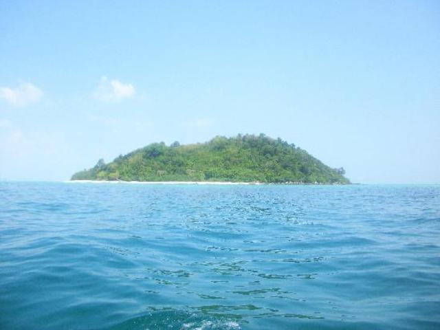 (Google photo) This picture represents the island in which Bianca and her friends were trapped on after being pulled out to sea.