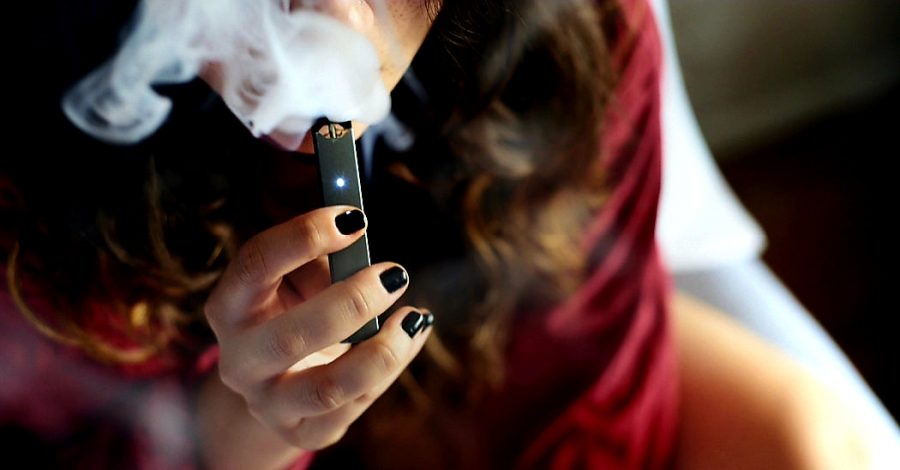 High schoolers practically rely on nicotine and vapes to relieve their stress or to fit in, but it won’t be like this for much longer. The legal smoking age is being moved from 18 to 21, which will make it much harder to gain access to these addicting products. Photo by Getty Images.